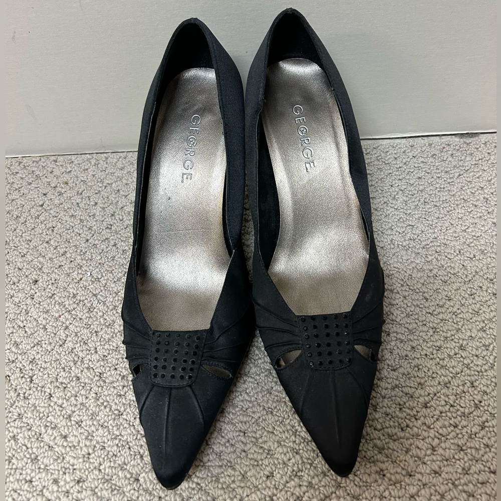 2/$20❤️- SHOES | Women’s George heels size 7
